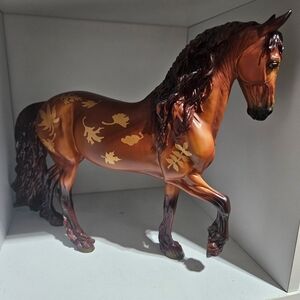 Breyer Horse Leif Limited Edition Fall Decorator 2023